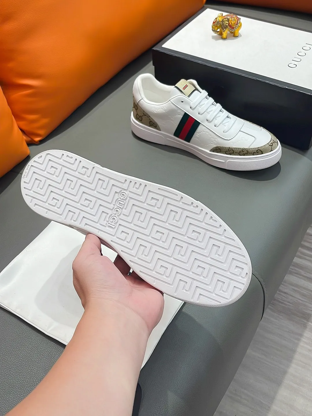 Men's shoes GUCCI "Gucci" P400 Regular size: 38-44 (casual shoes) Product materials: Selected cowhide upper, soft sheepskin lining; original outsole.